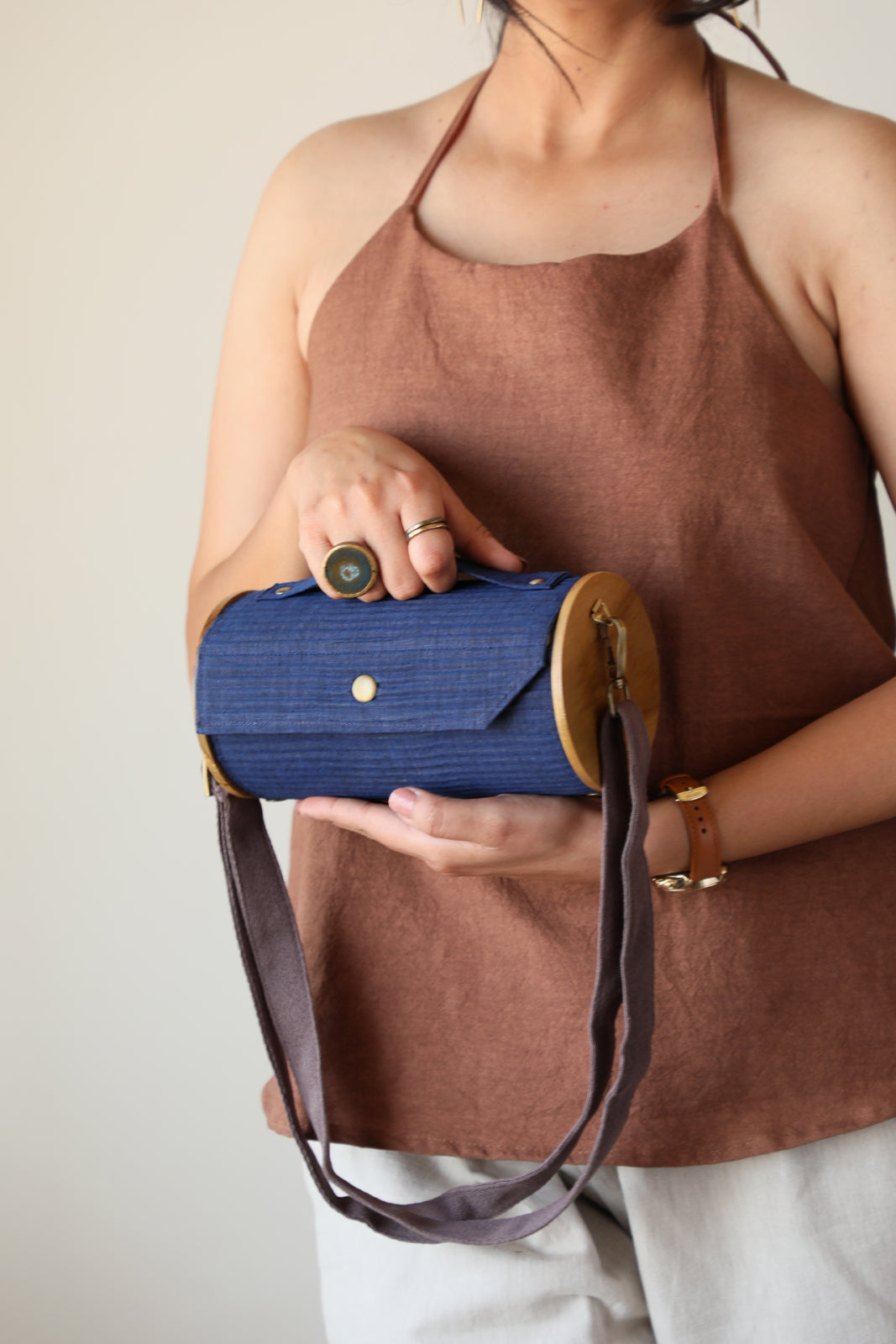 Lily Love & Navy Blue Round Clutch - Changeable Sleeve