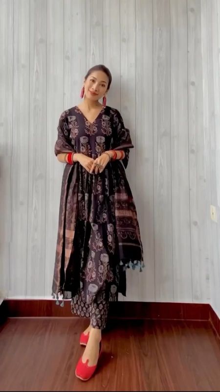 Mannat Black Ajrakh Chanderi Silk Dupatta