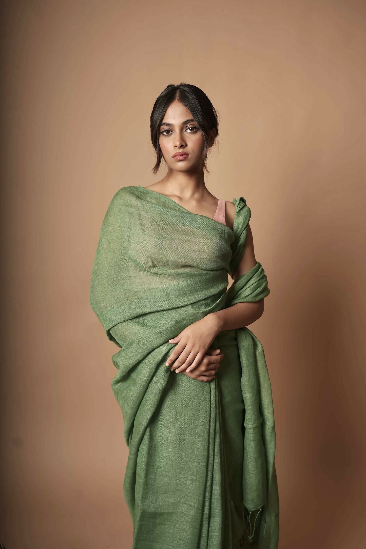 Rimjhim Saavan I Green Handloom Linen Saree