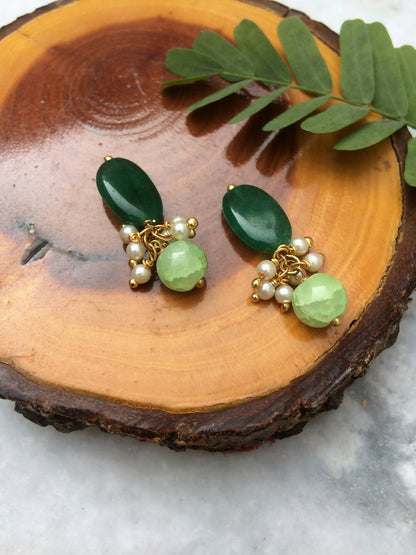 Stone and Crackled Pearl Stud Earrings