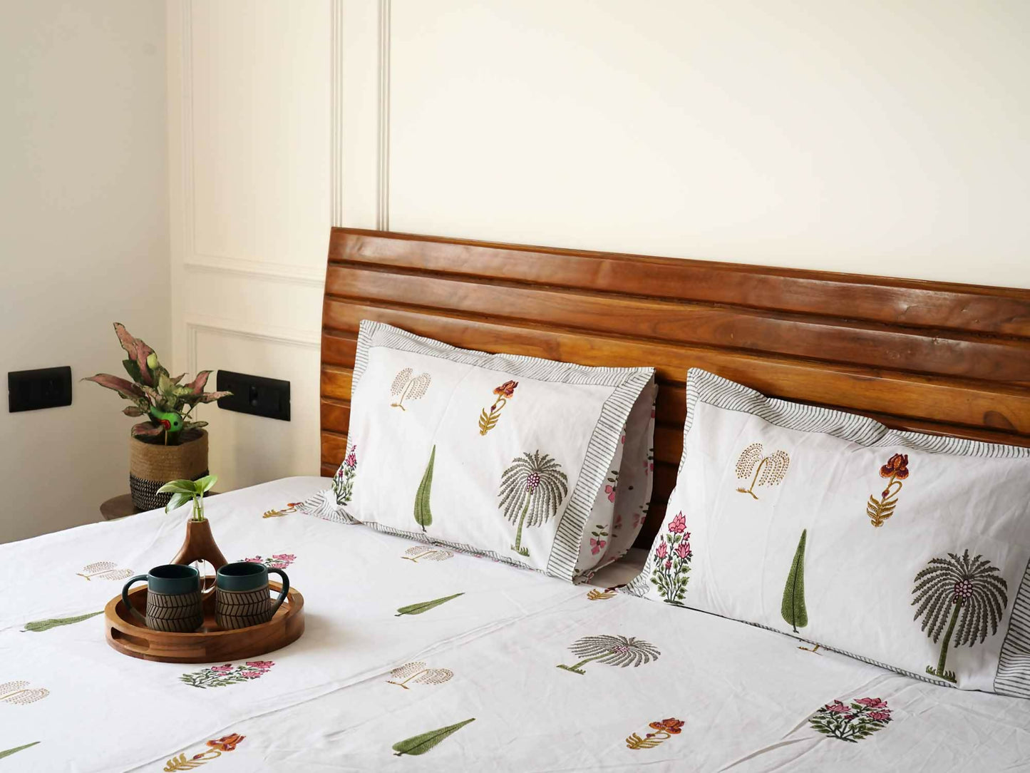 Shalimar - Handblock Bedsheet (90x108 Inches)