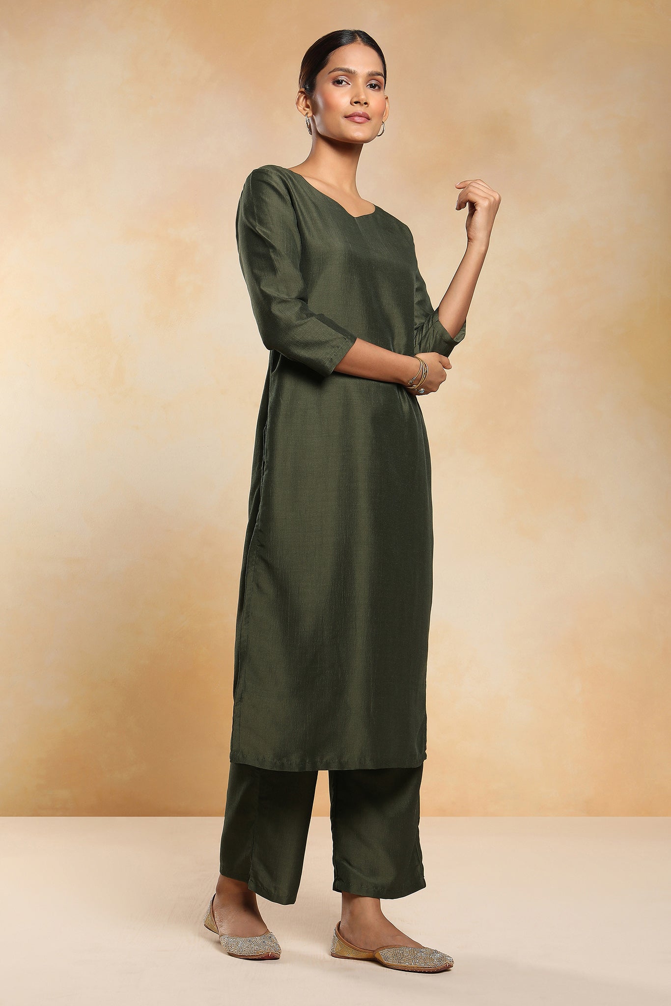 Parsa Kurta Set