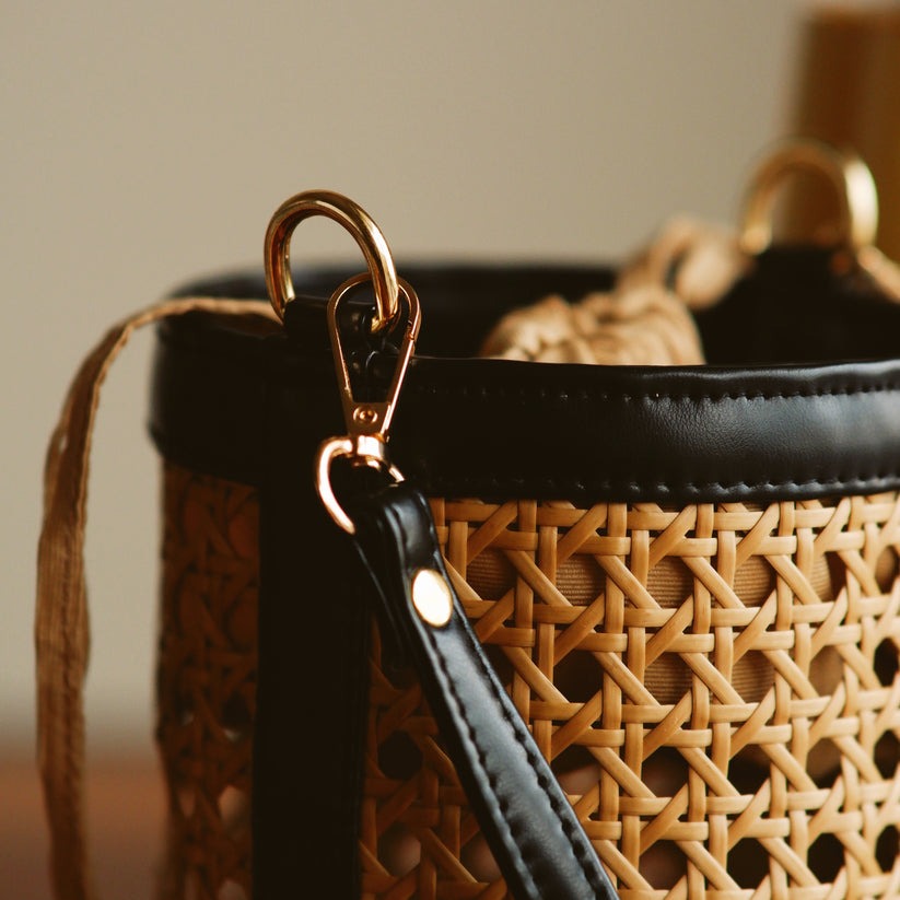 Rattan Weave Bucket Bag