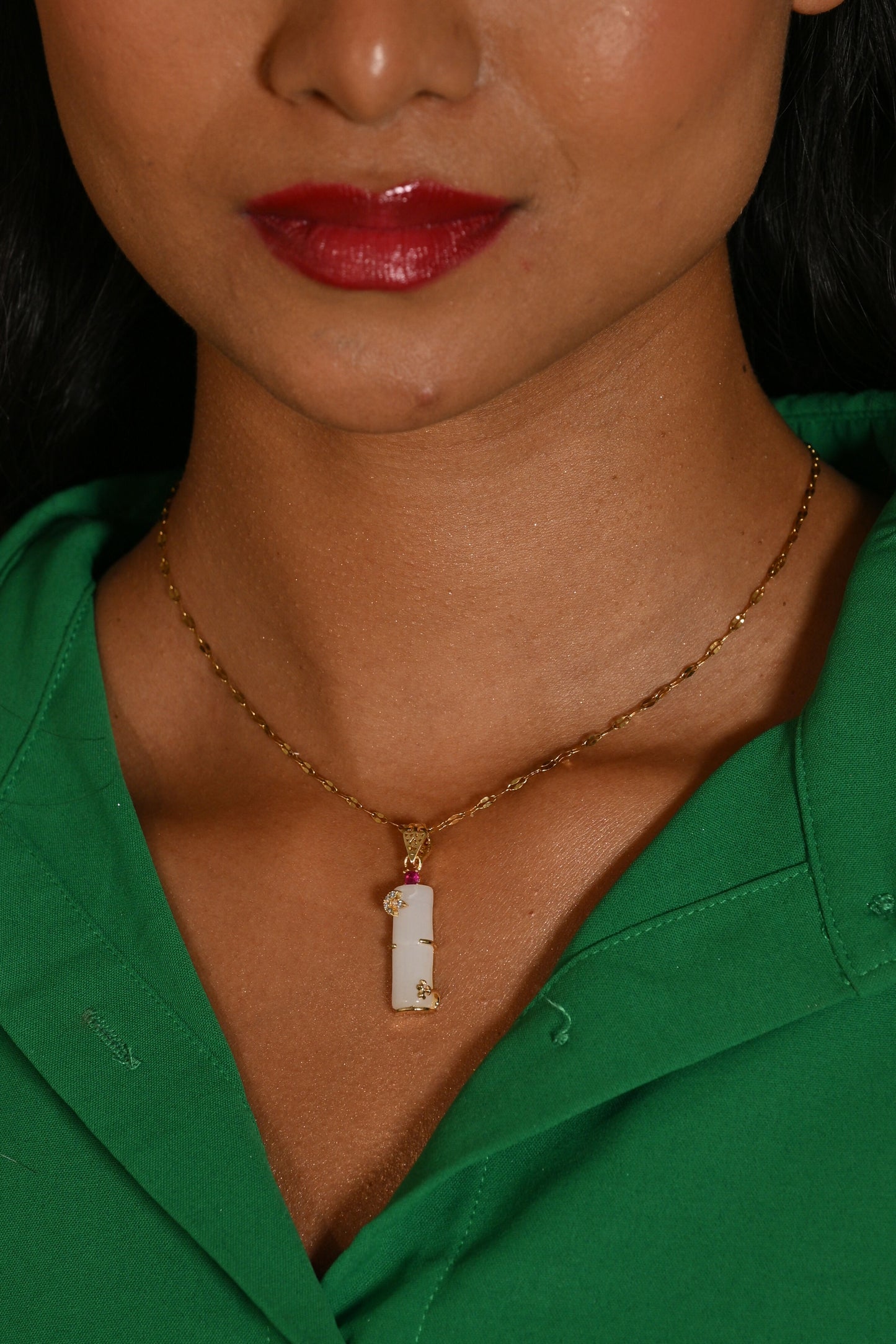 Vera Charm Neckpiece