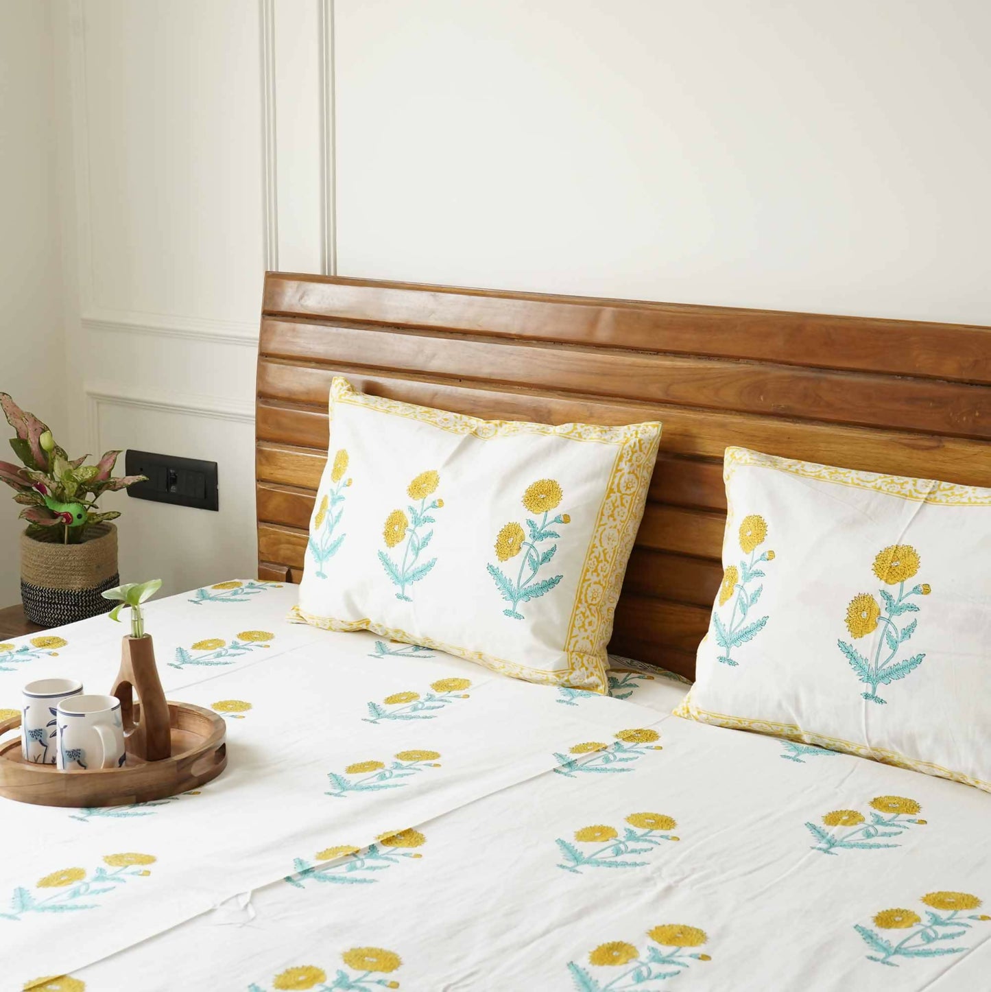 Genda - Handblock Bedsheet (108x108 Inches)