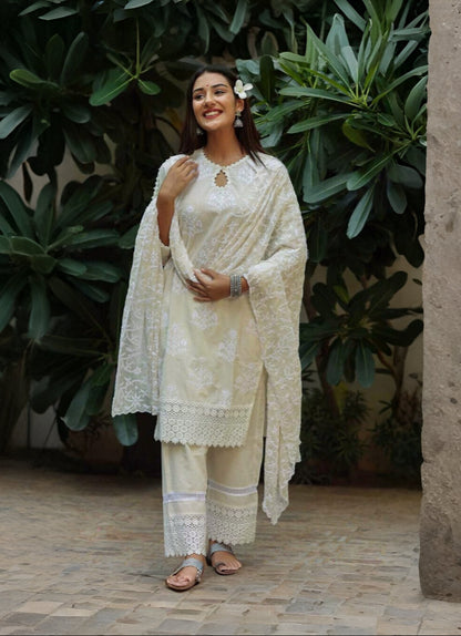 White Cotton Suit Set With Embroidery