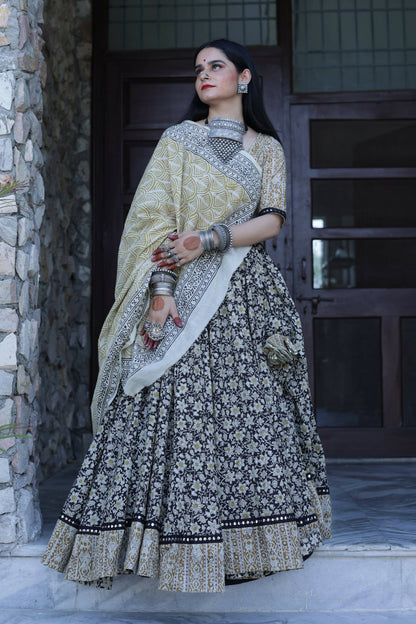 Shambhavi Handblock Lehenga