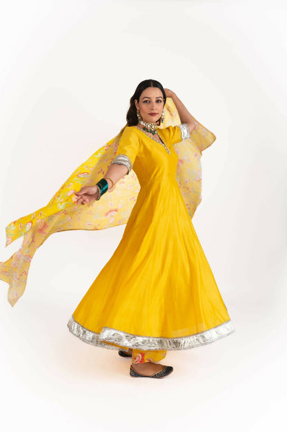 Peela Gulab Anarkali Set