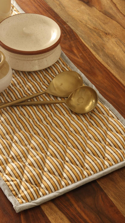 Ochre Mirage Reversible, Wipeable & Heat resistant Cotton Tablepad