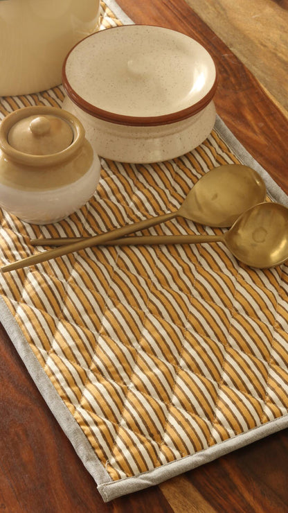 Ochre Mirage Reversible, Wipeable & Heat resistant Cotton Tablepad