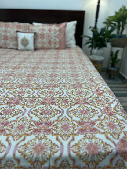 King Size | 90*108 Inches | Pink Pattern