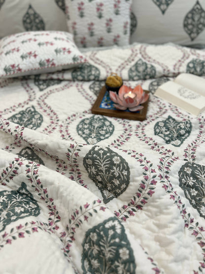 Reversible Hand Block Quilt | Grandeur