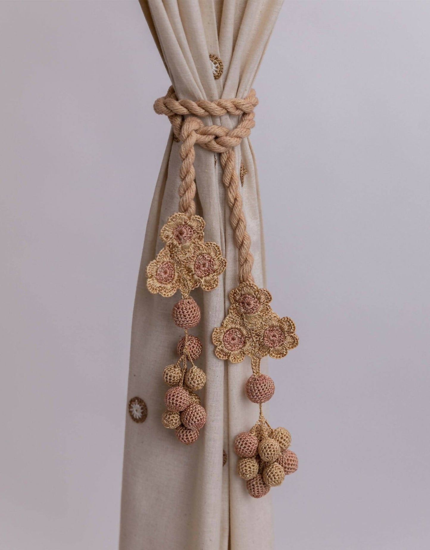 Crochet Curtain Tie Backs Pair Kono Beige Triple Flower & Beads