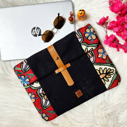 Tulip Black Laptop Sleeves