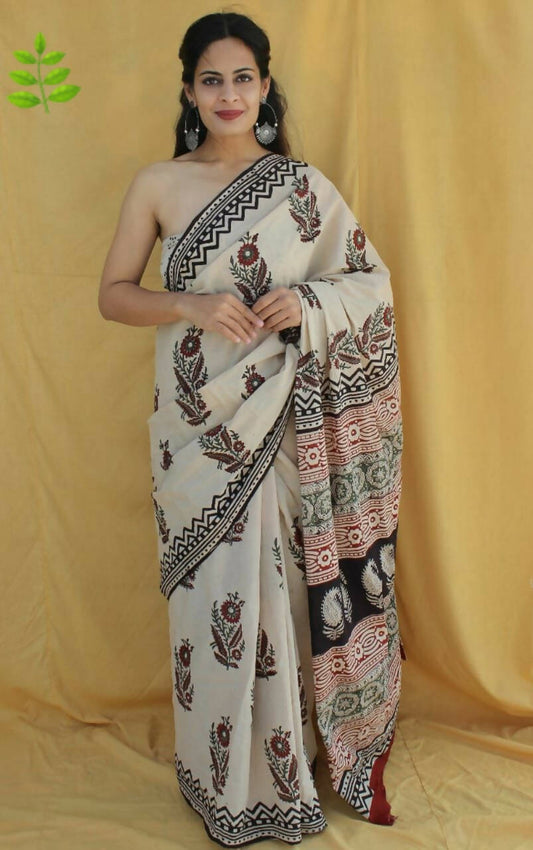 Petals Paradise Pocket Saree