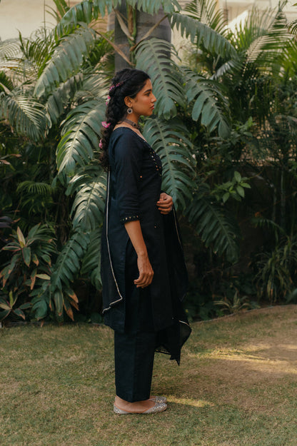 Mehvish Mirror Embroidered Suit Set