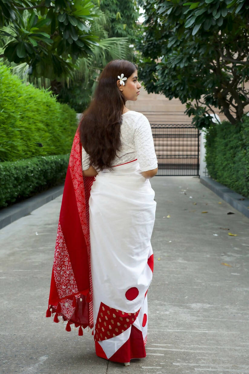 अतरंगी Saree - Red