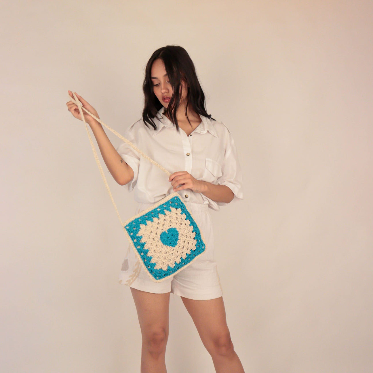 Heart on my sling crochet bag