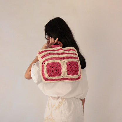 Rectangular crochet hand bag