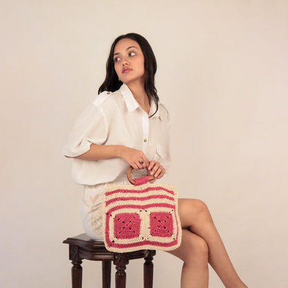 Rectangular crochet hand bag
