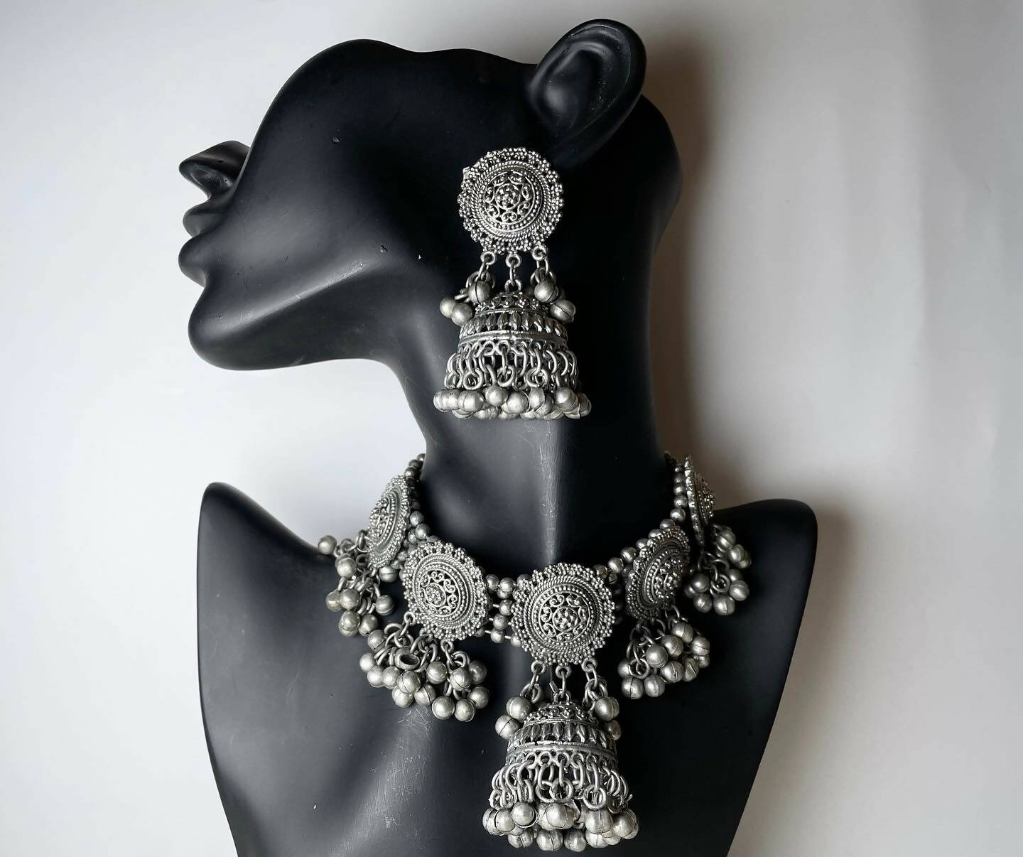 Jhumka Ghungroo Choker Set