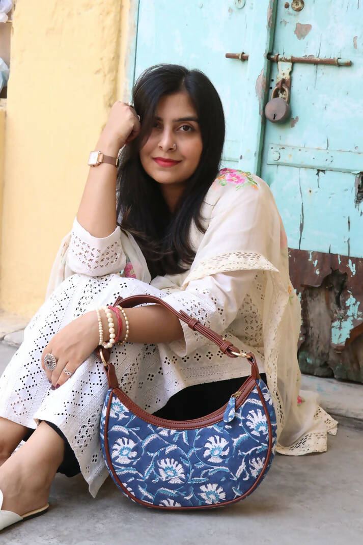 Stylefluid Trendz: The Story of a stylish Bag:“Travel, Style Aur Bagwati”