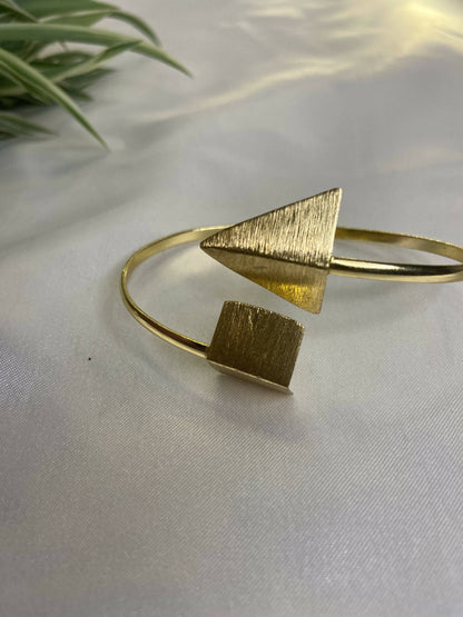 Allure Arrow Adjustable Bangle