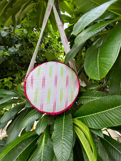 White On My Mind Round Sling Bag Mini
