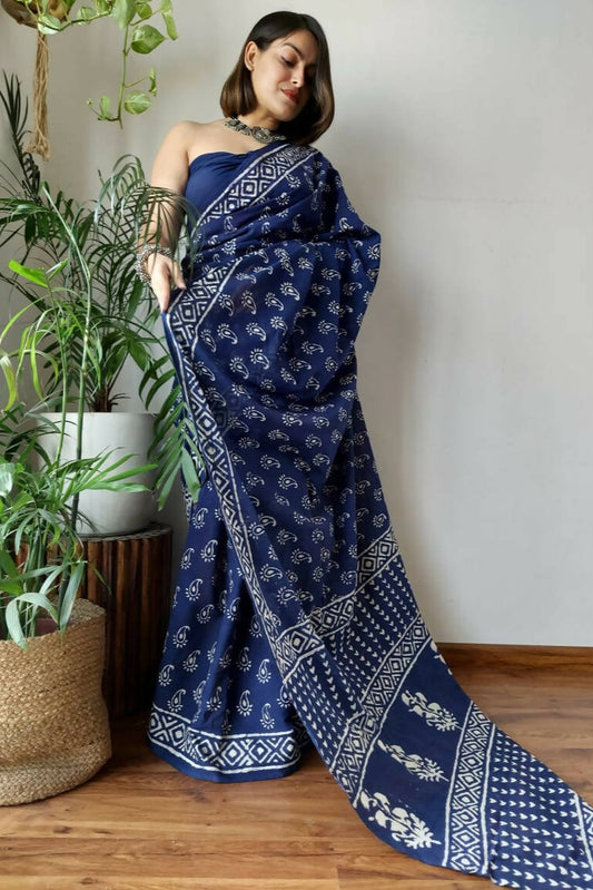 Indigo Delight Pocket Saree