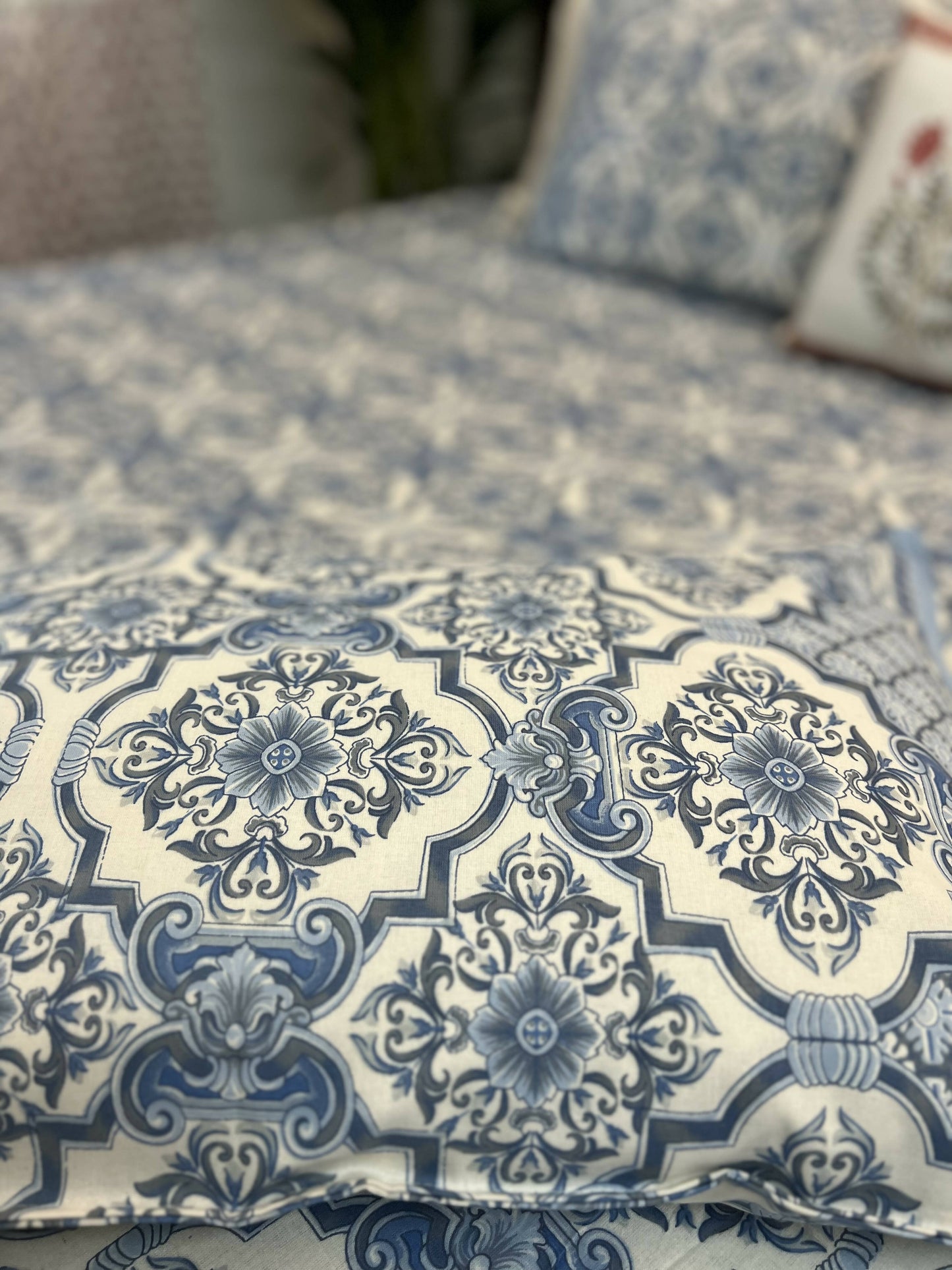 King Size | 90*108 Inches | Blue Pattern