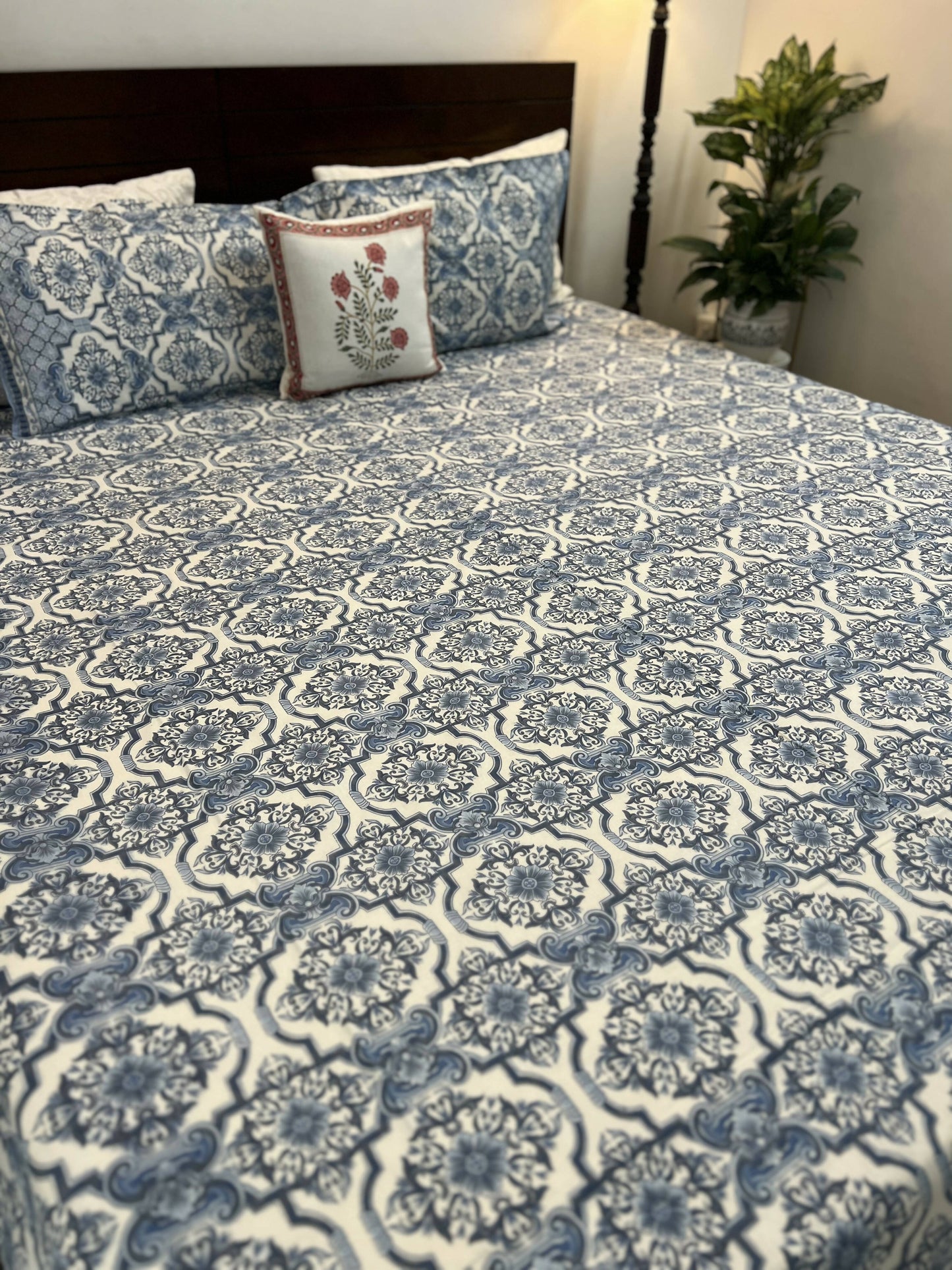 King Size | 90*108 Inches | Blue Pattern