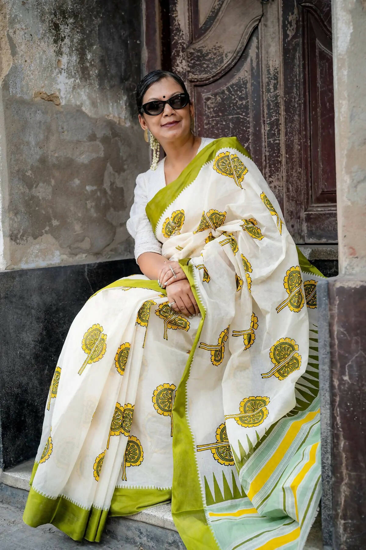 Haath Pakha White Cotton Printed  Saree