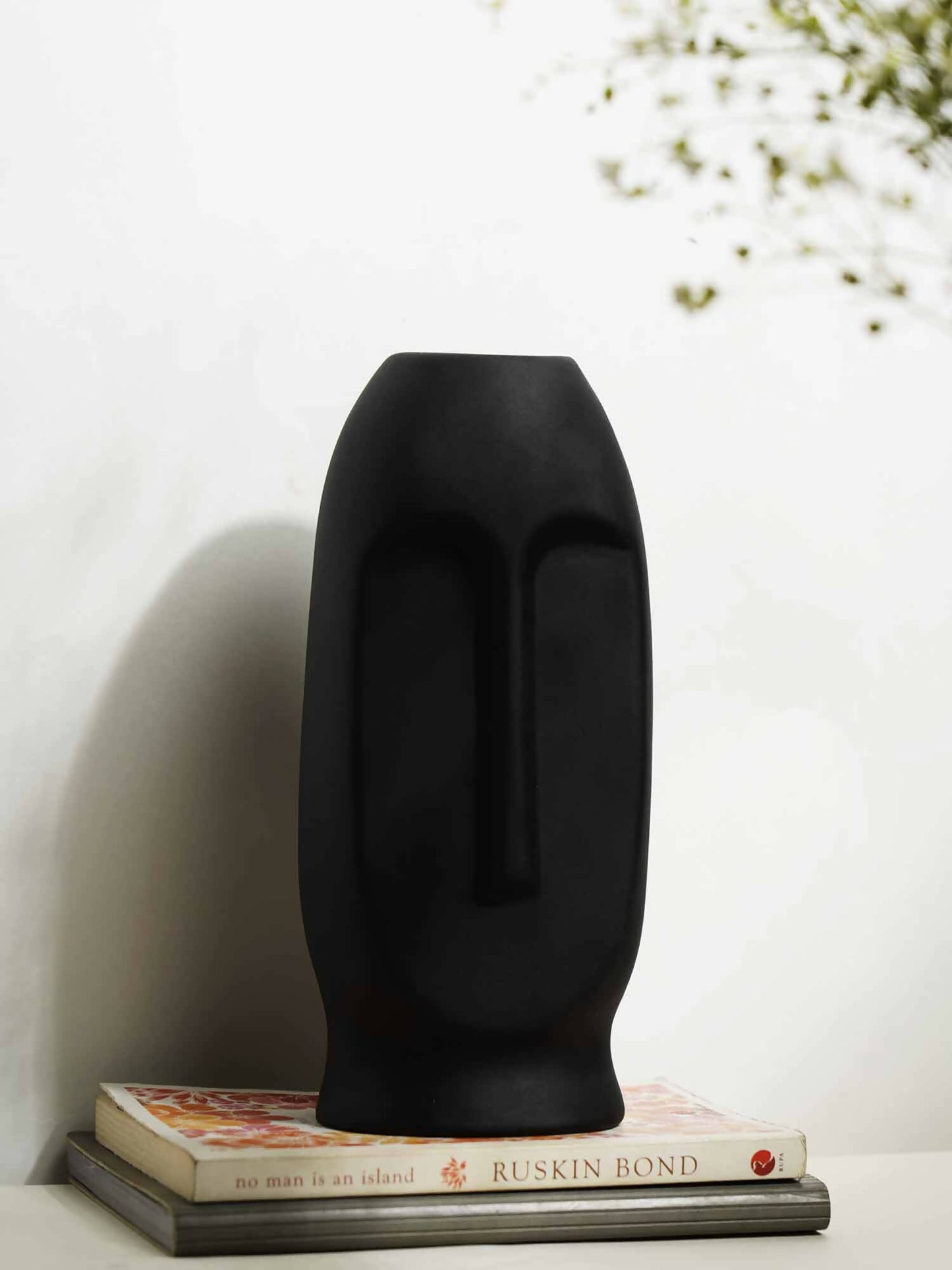 Black Matte Nordic Face Vase