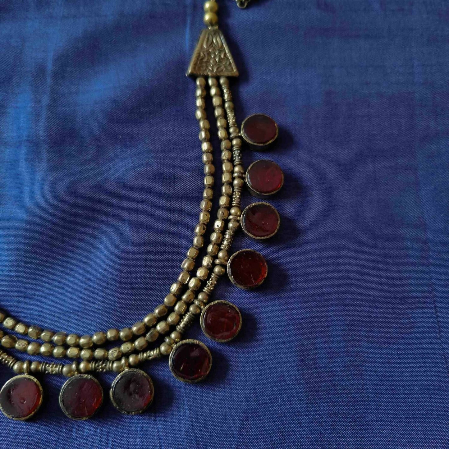 Gold Glass Raindrop Necklace