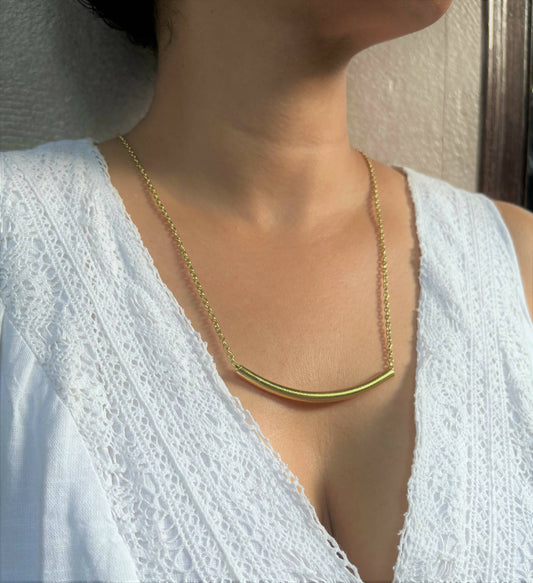 Gold Curve Bar pendant with chain