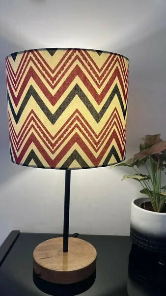 Zig-Zag Lamp