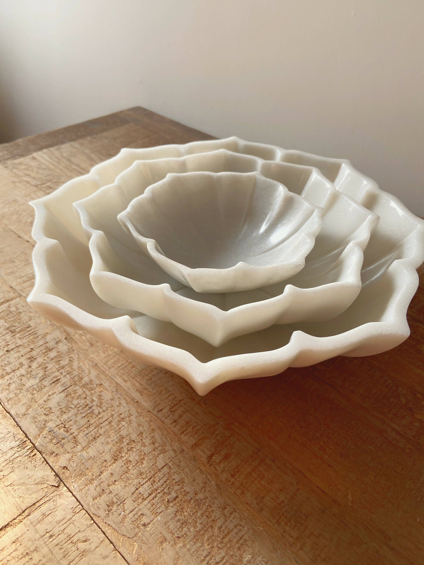 Pearly White Marble Urli Bowls - Set of 3