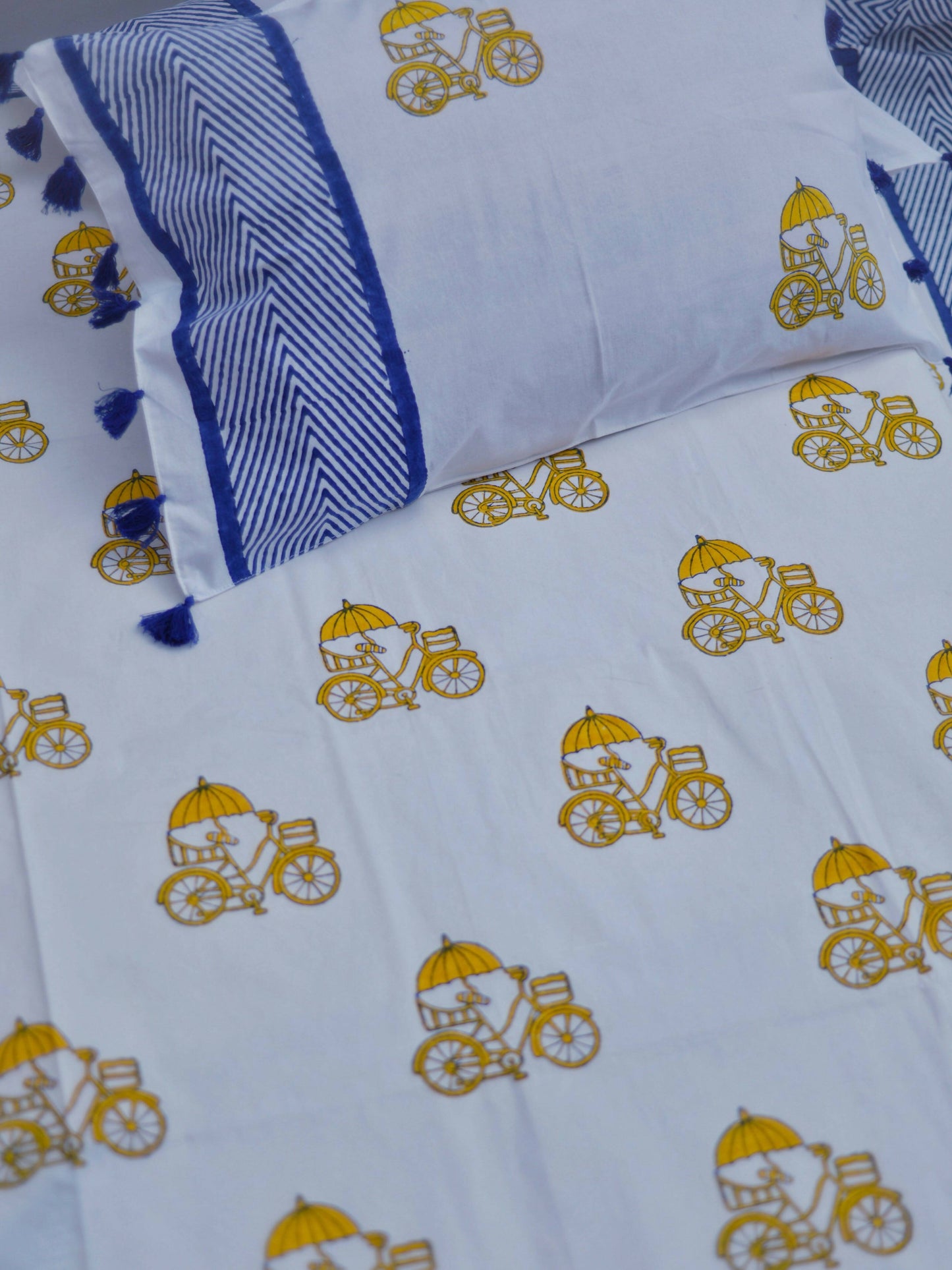 Cycle Printed Bedsheet