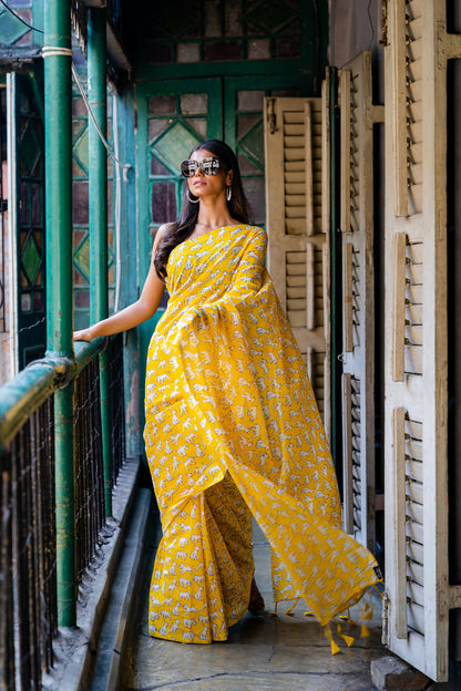 Snowy Yellow Cotton Printed Saree