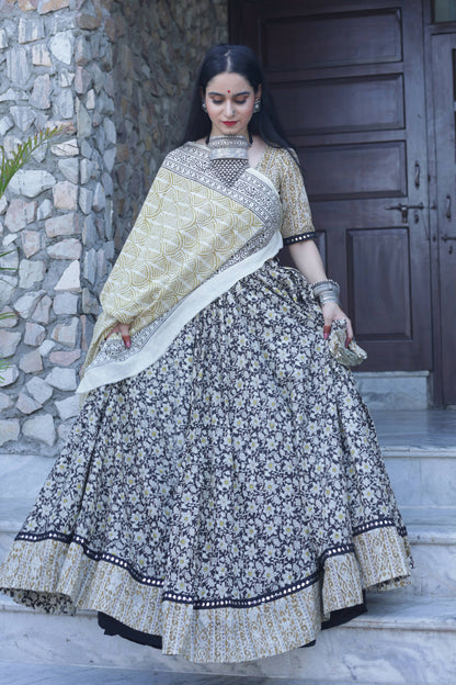 Shambhavi Handblock Lehenga