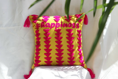 Happiness - Hand Embroidered (Pack of 1)