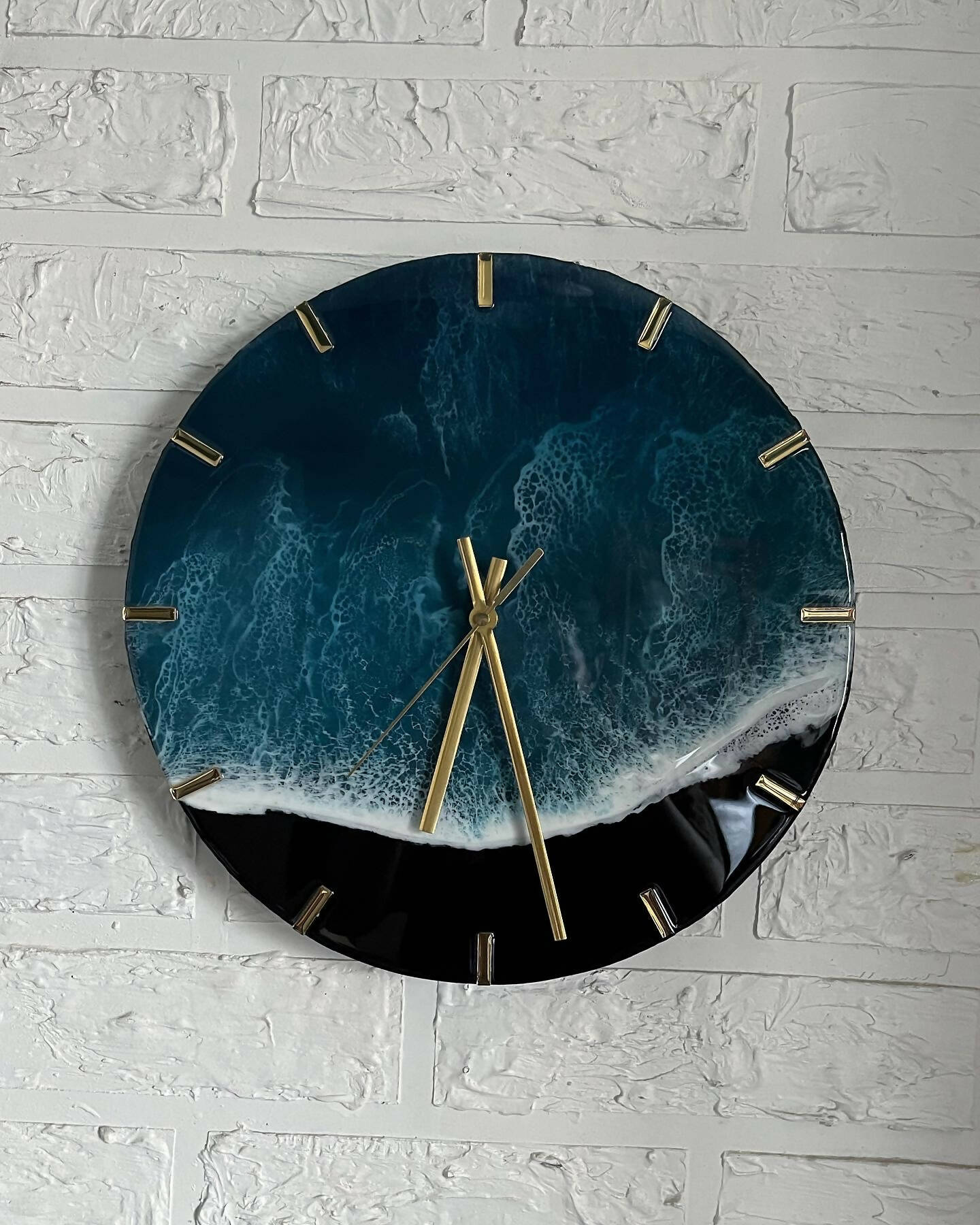 Black Sand Ocean Clock