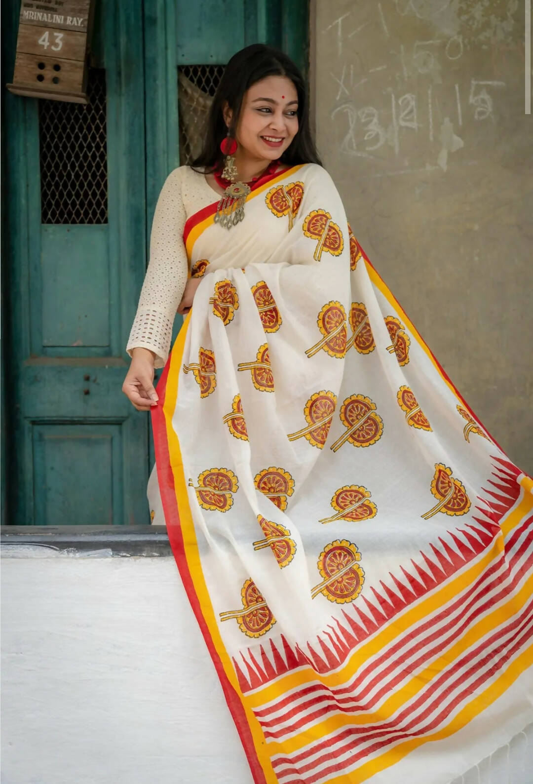 Haath Pakha White Cotton Printed Saree