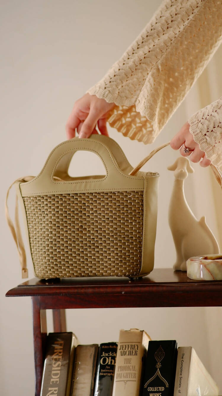 Vanilla Bean Bucket Bag