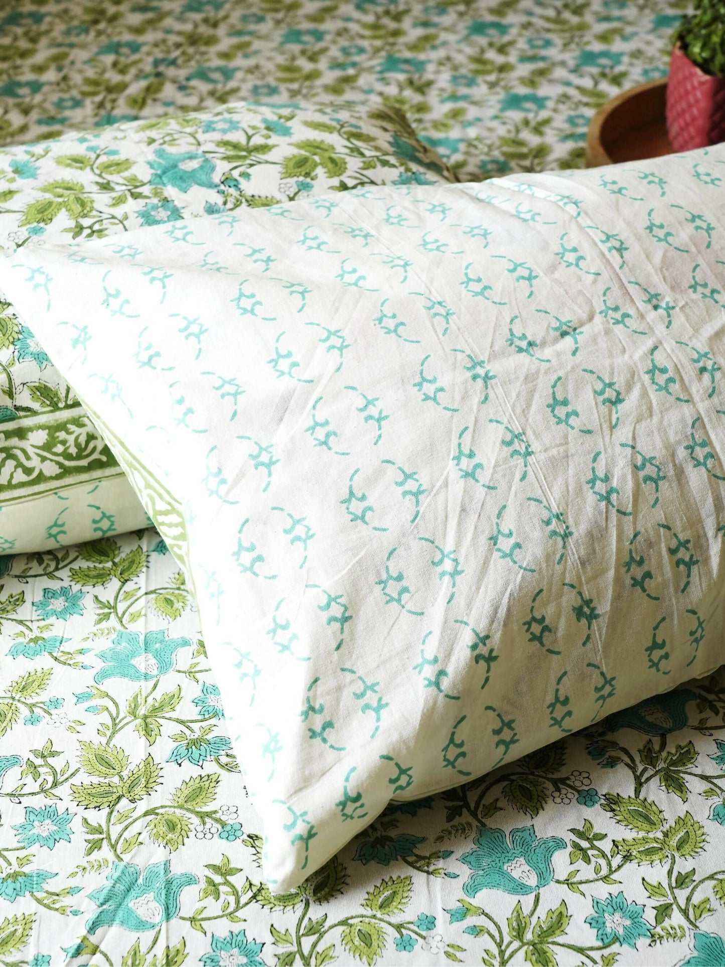 Jashn – E – Bahaaraa Green Hand-block Double Bed Bedsheet