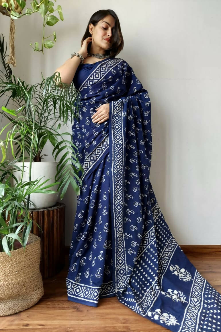 Indigo Delight Pocket Saree