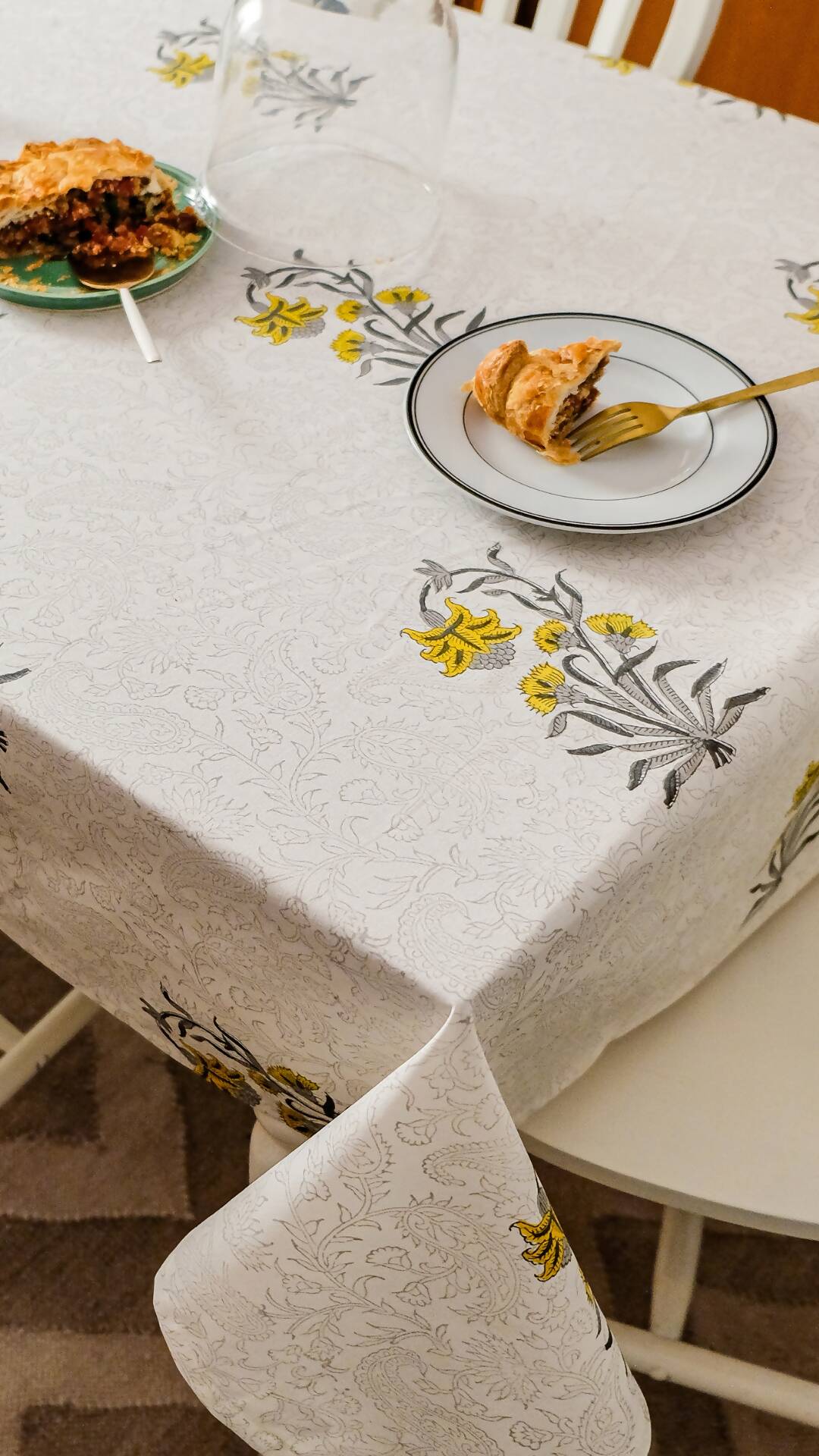 Ochre Falling Flower Wipeable & Anti-slip Tablecover - RECTANGLE