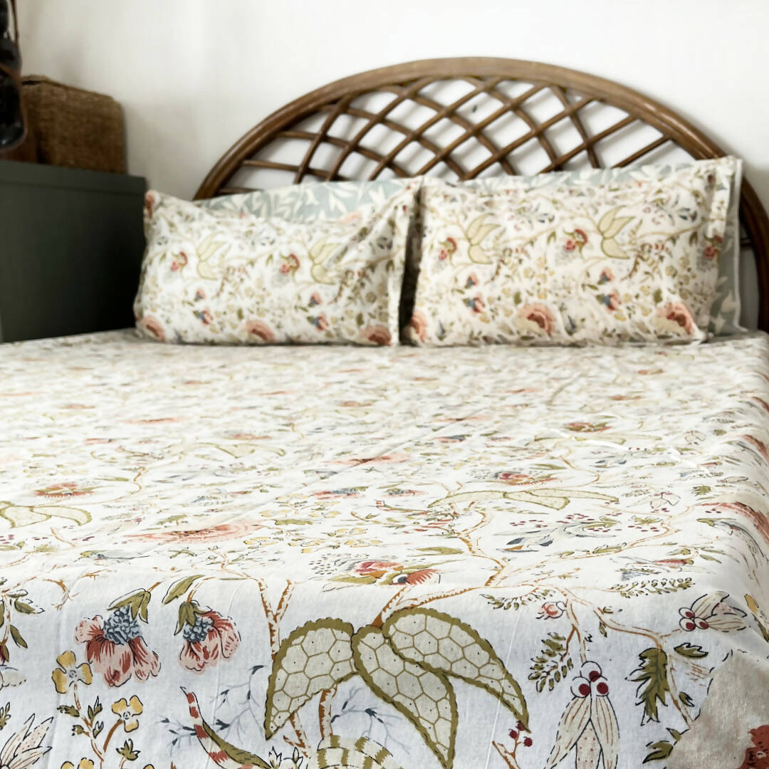 Enchanted Garden All over Printed King Sized Bedsheet Set