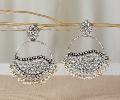 Maahi Silver Earring
