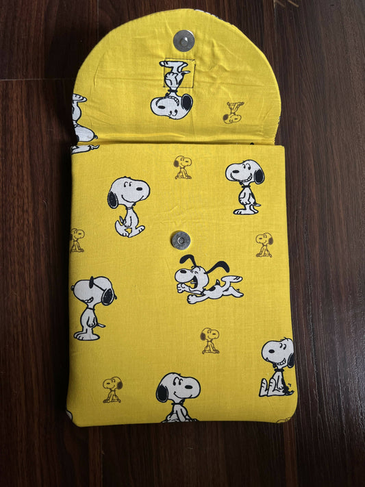 Snoopy Yellow iPad Sleeves
